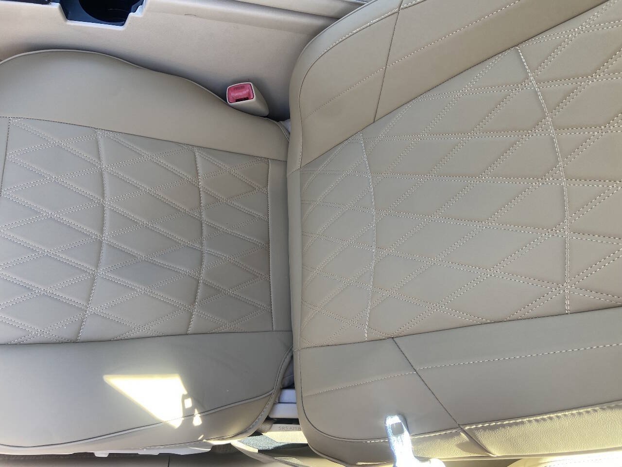 Used 2013 Lexus ES 300h w/ Luxury Pkg FWD image 8