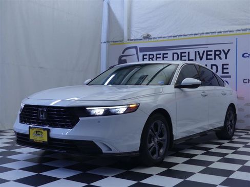 Used 2024 Honda Accord EX-L image 4