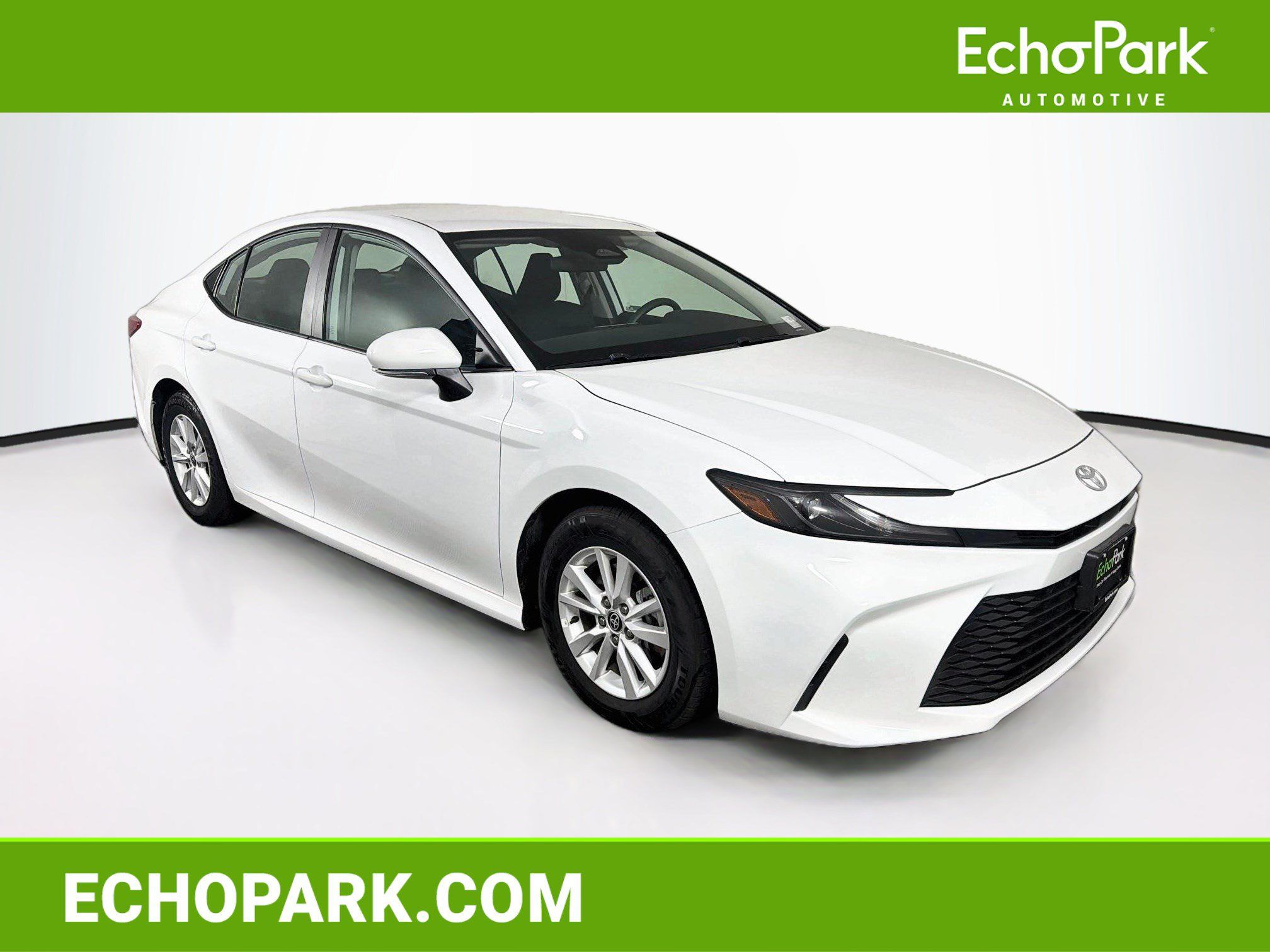 Used 2025 Toyota Camry LE FWD image 1