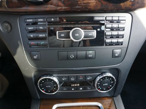 Used 2015 Mercedes-Benz GLK 350 2WD image 35