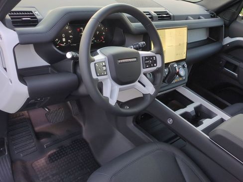 New 2026 Land Rover Defender 130 S image 9