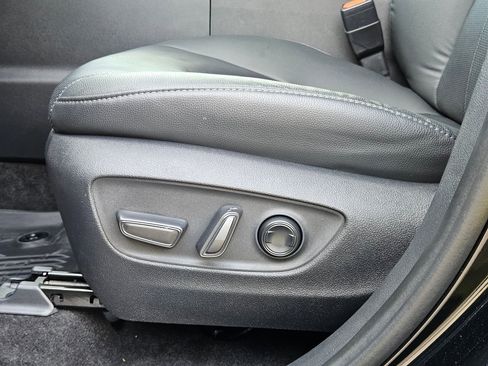 Used 2024 Toyota Grand Highlander Limited image 23