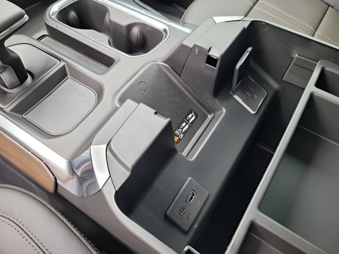 New 2026 Chevrolet Silverado 1500 High Country w/ High Country Premium Package image 27