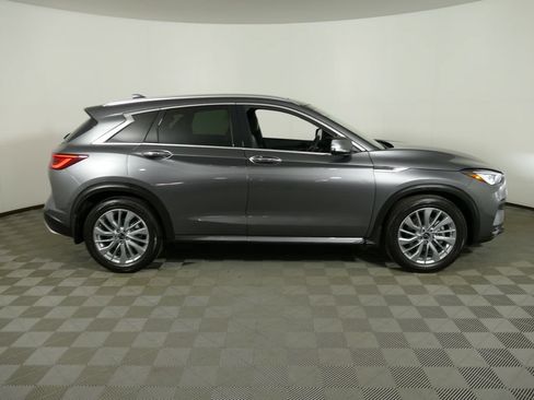 Used 2023 INFINITI QX50 Luxe AWD/4WD image 2