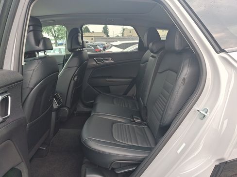 Used 2024 Kia Sportage SX AWD/4WD image 10