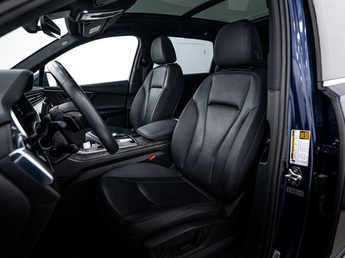 Used 2020 Audi Q7 3.0T Prestige w/ Prestige Package image 16
