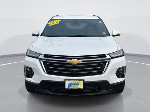 Certified 2023 Chevrolet Traverse LT w/ LT Premium Package image 2