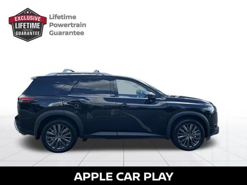 Certified 2025 Nissan Pathfinder SL w/ SL Premium Package AWD/4WD image 8