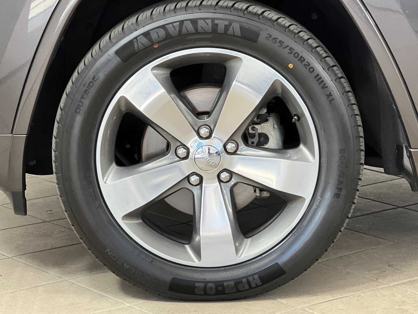 Used 2015 Jeep Grand Cherokee Overland RWD image 26
