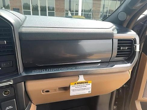 Used 2025 Ford F450 Lariat w/ Lariat Ultimate Package image 19