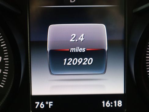 Used 2016 Mercedes-Benz GLC 300 4MATIC image 35