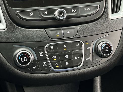 Used 2024 Chevrolet Malibu LT FWD image 18