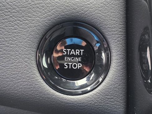 New 2026 Nissan Armada PRO-4X AWD/4WD image 38