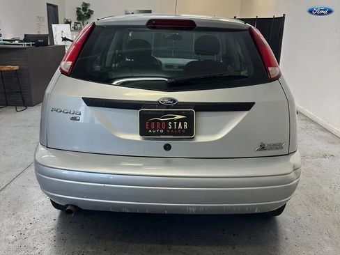 Used 2007 Ford Focus S FWD image 6