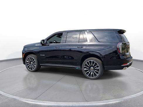 New 2025 Chevrolet Tahoe High Country AWD/4WD image 6