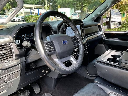 Used 2021 Ford F150 Lariat image 14