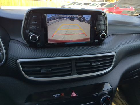 Used 2019 Hyundai Tucson SE image 24
