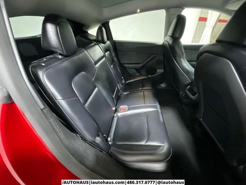 Used 2025 Tesla Model Y Long Range image 18