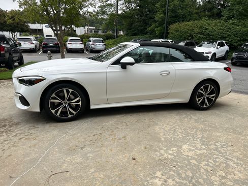 Certified 2025 Mercedes-Benz CLE 300 4MATIC Cabriolet image 24