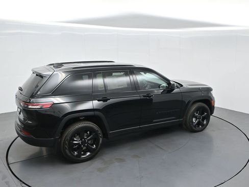 New 2025 Jeep Grand Cherokee Limited w/ Luxury Tech Group II image 52