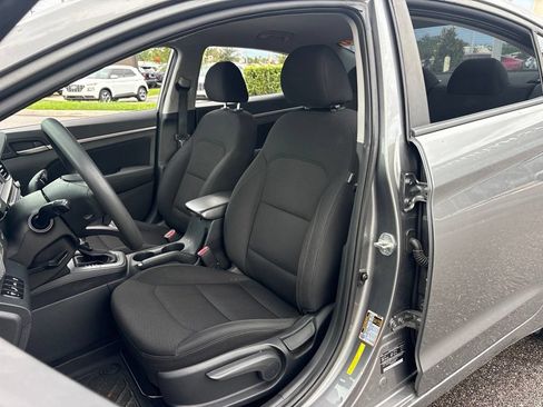 Used 2020 Hyundai Elantra SEL w/ Cargo Package (C1) FWD image 9