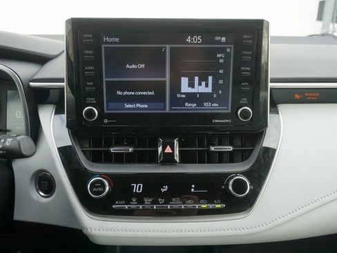 Certified 2022 Toyota Corolla SE image 9