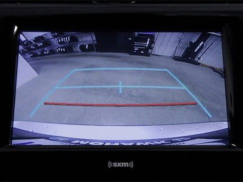 Used 2020 Toyota Camry LE image 33