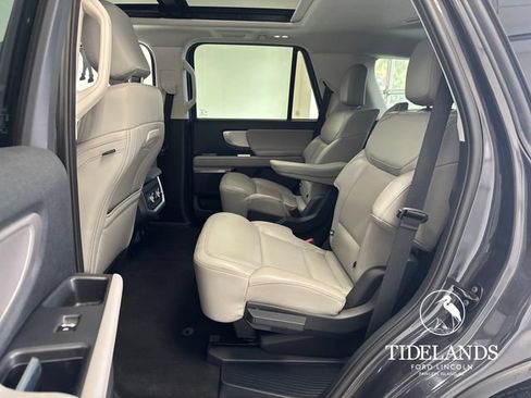 Certified 2025 Ford Expedition Active RWD image 30