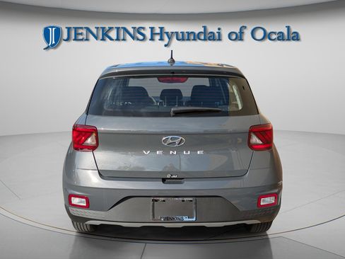New 2026 Hyundai Venue SE image 5