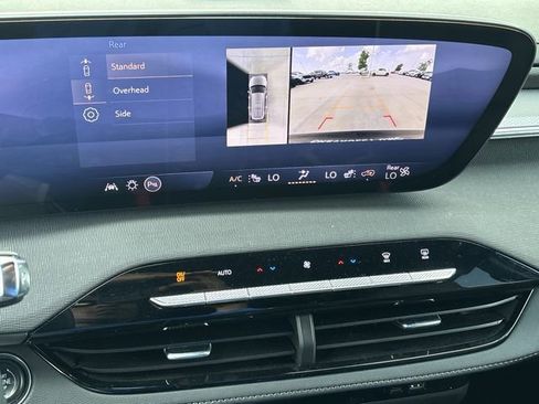 Used 2025 Buick Enclave Sport Touring FWD image 17
