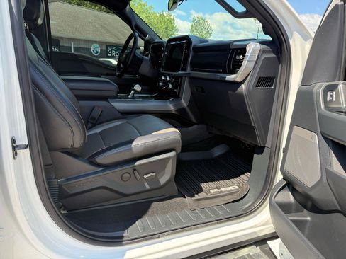 Used 2025 Ford F150 Lariat AWD/4WD image 11