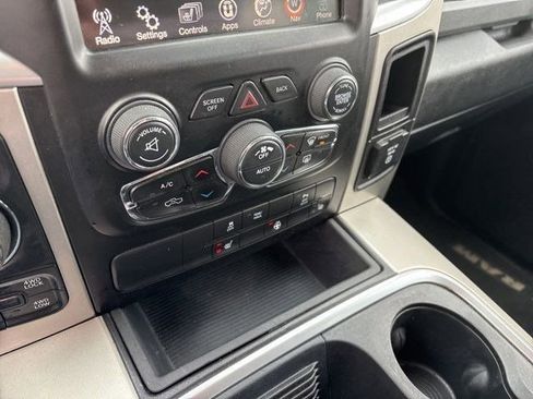 Used 2017 RAM 1500 Classic SLT w/ SLT Plus D￩cor Group image 27