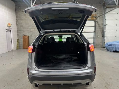 Used 2020 Ford Edge Titanium w/ Equipment Group 301A image 22