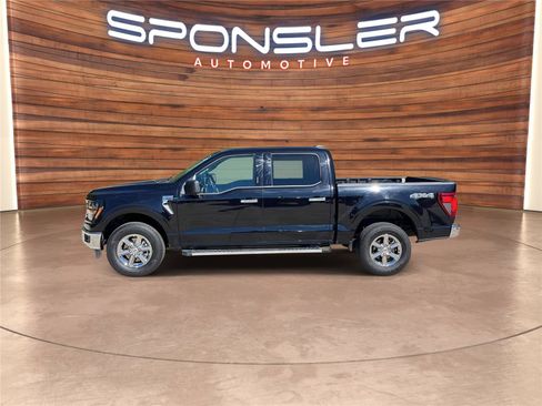 Used 2024 Ford F150 XLT image 2