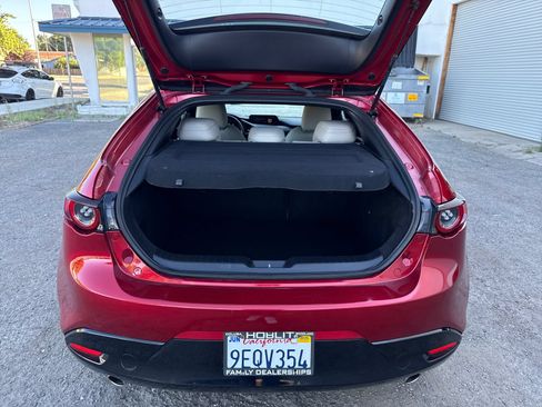 Used 2019 MAZDA MAZDA3 AWD Hatchback w/ Preferred Pkg image 23