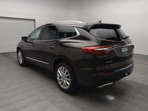 Used 2018 Buick Enclave Premium w/ Experience Buick Package FWD image 5