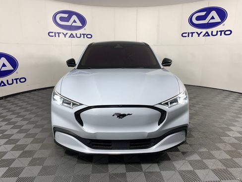 Used 2022 Ford Mustang Mach-E Premium RWD image 9