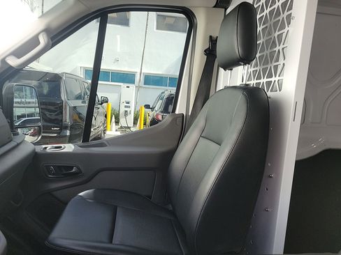 Used 2024 Ford Transit 250 148 Medium Roof RWD image 21
