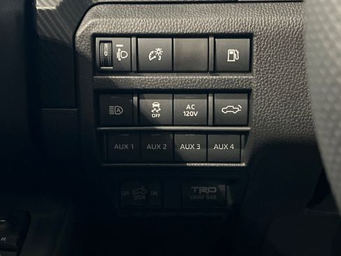 Used 2025 Toyota Tacoma TRD Pro image 31