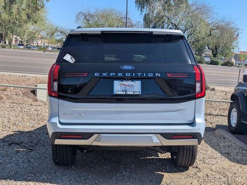 New 2026 Ford Expedition Platinum w/ Driver's Package image 37