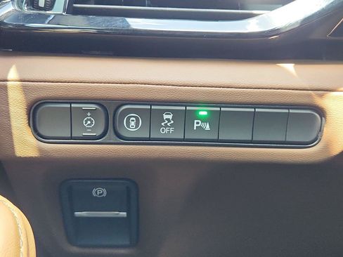 Used 2025 Acura MDX FWD w/ Technology Package image 18