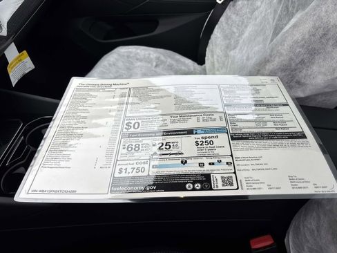 New 2026 BMW 550e xDrive image 21