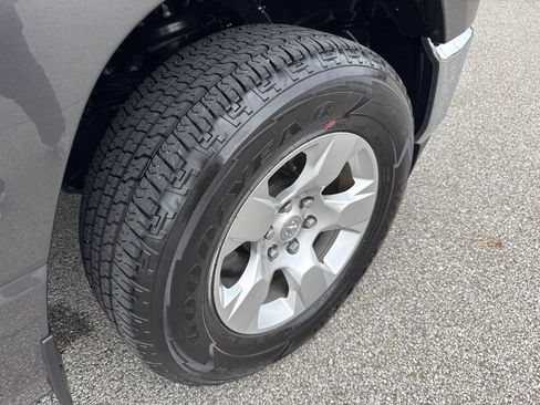 Used 2023 RAM 1500 Big Horn AWD/4WD image 48