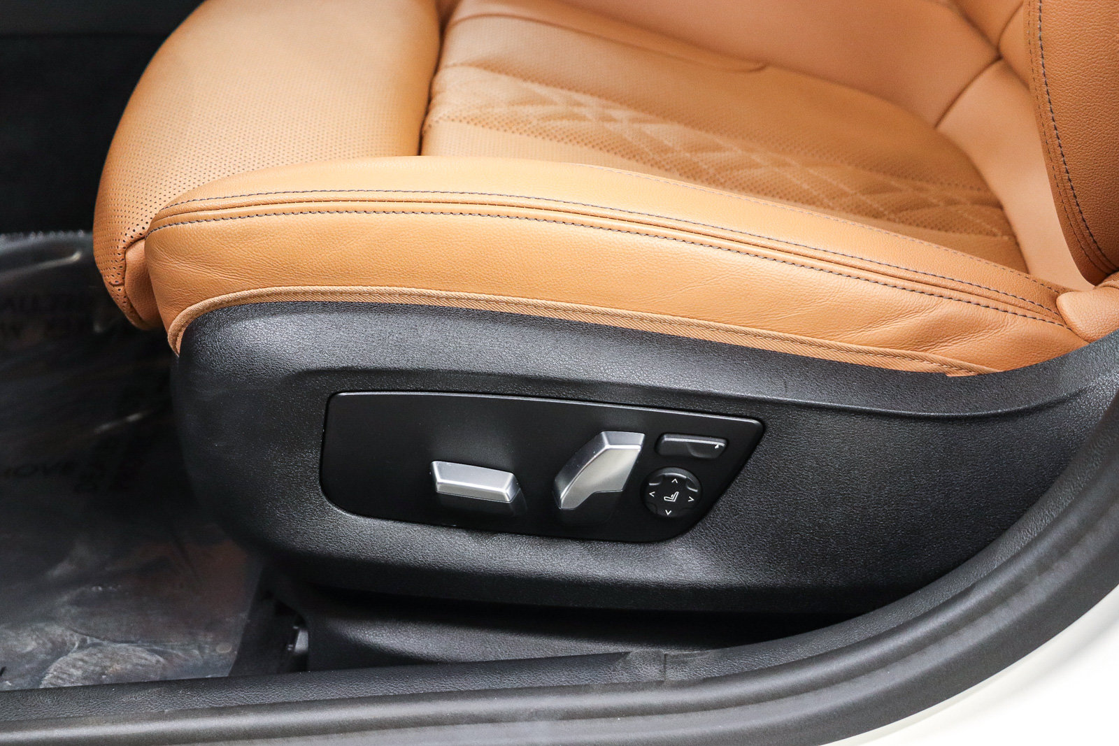 Certified 2023 BMW 540i w/ M Sport Package RWD image 20