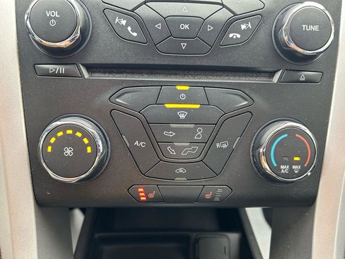 Used 2014 Ford Fusion SE image 23