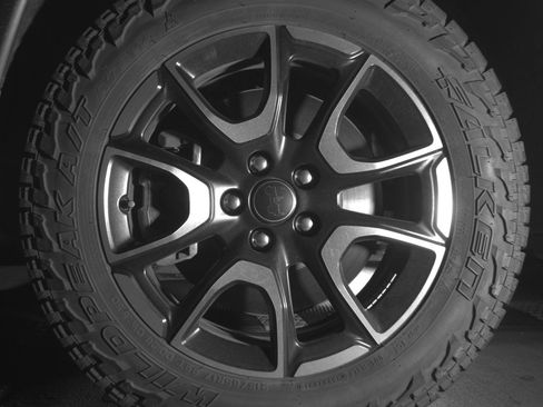 Used 2025 Jeep Compass Trailhawk AWD/4WD image 12