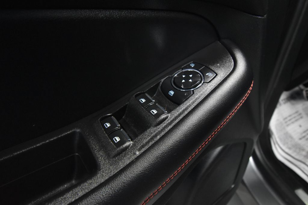 Used 2024 Ford Edge ST-Line AWD/4WD image 5