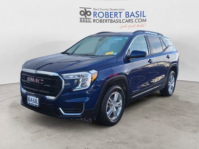 Used 2022 GMC Terrain SLE w/ Driver Convenience Package