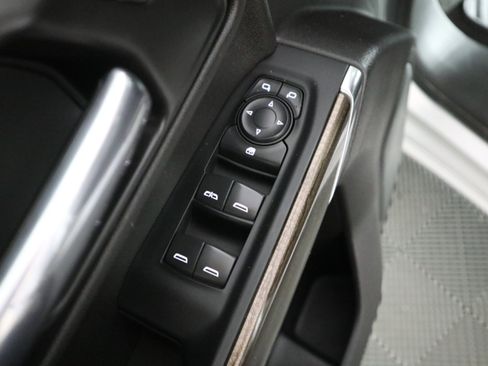 Used 2021 Chevrolet Silverado 1500 LT image 34