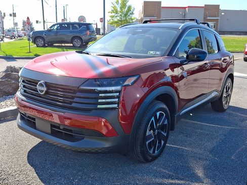 New 2026 Nissan Kicks SV w/ SV Premium Package image 3